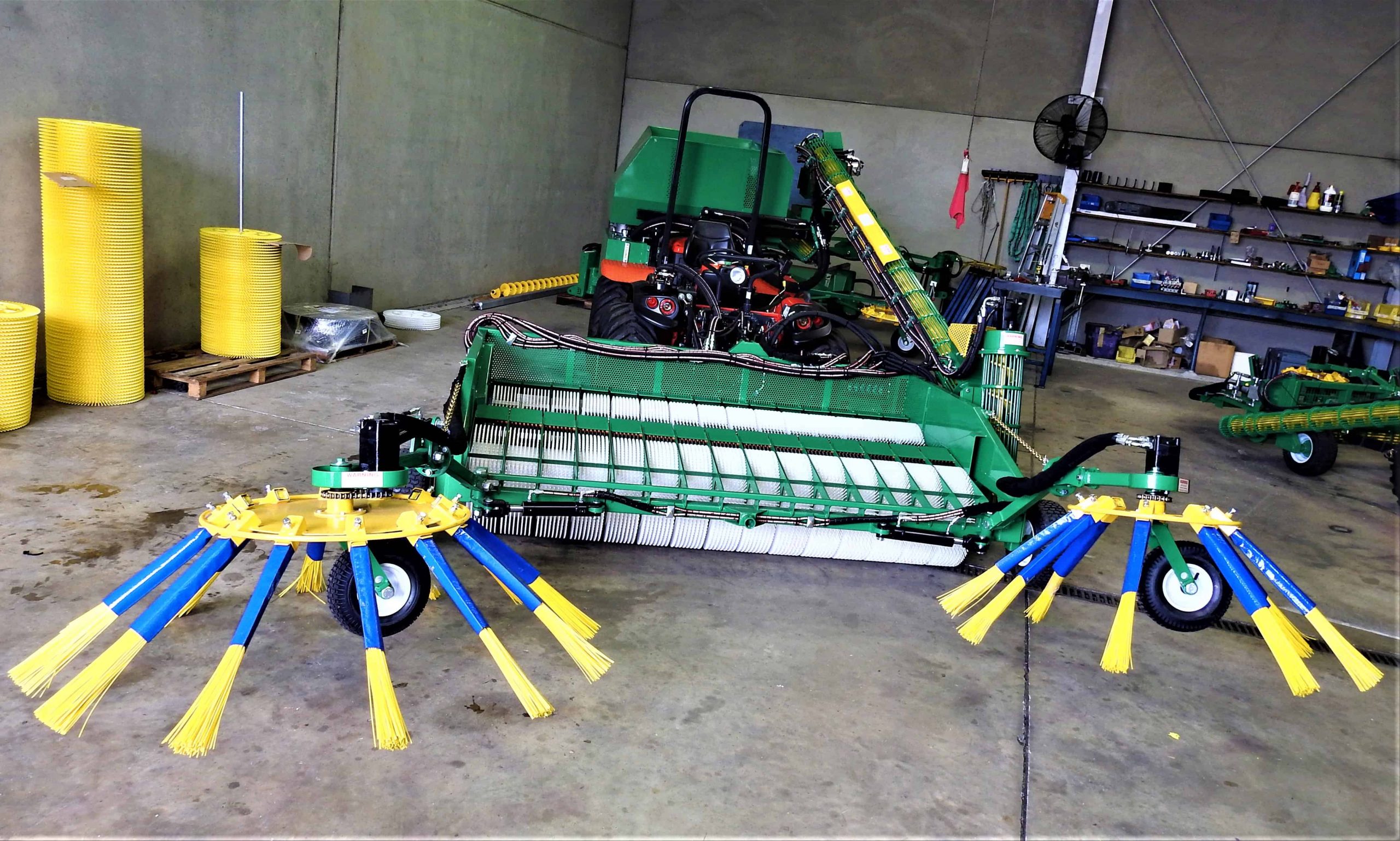 DOUBLE ROW MACADAMIA HARVESTER